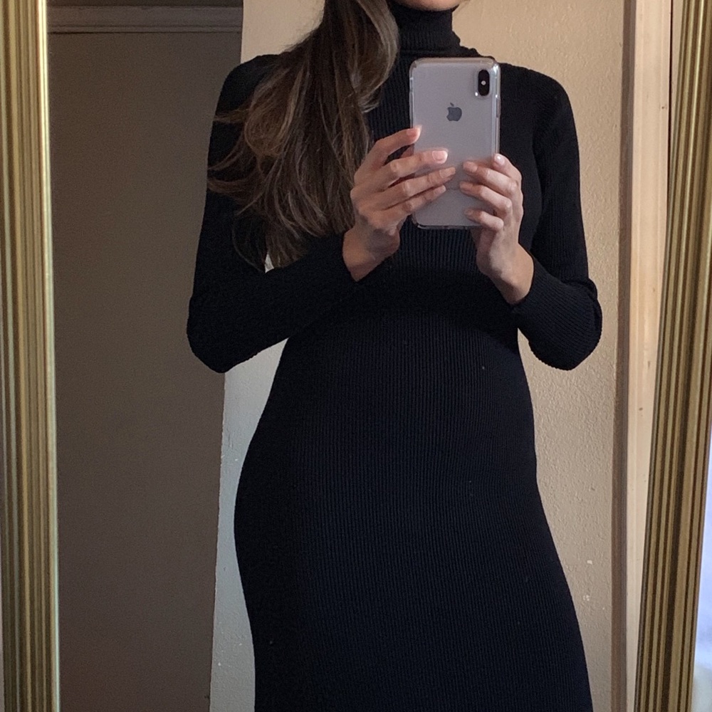 Moda International Ribbed Dress - Picture 2 of 5